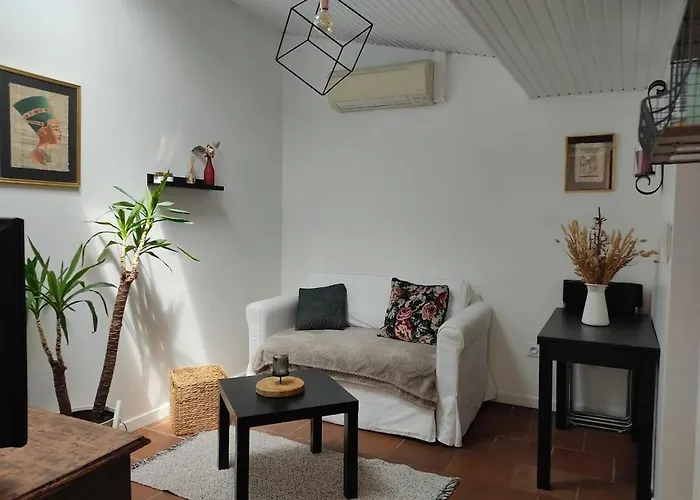 Apartment T2 Au Calme- Tram A - Aeroport - Hopital Pellegrin - Bordeaux Centre *